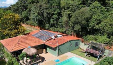 Chácara de Luxo nos Cardosos - Socorro, SP: Seu Refúgio de Sonho na Natureza