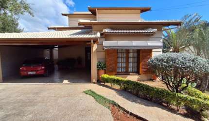 Casa espetacular no Pque Barbosa Socorron