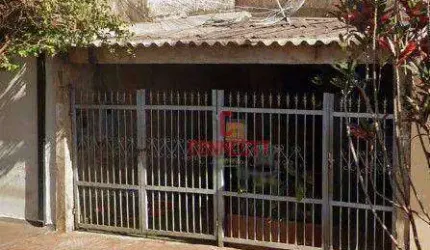 CASA PARA REFORMA COM EDÍCULA.