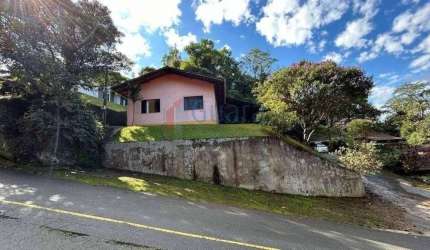 Casa para Venda em Guaramirim / SC no bairro Centro