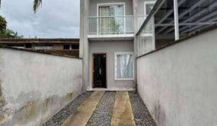 Casa para Venda em Joinville / SC no bairro floresta