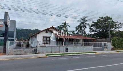 Terreno à venda no Centro, Guaramirim , 915 m2 por R$ 2.500.000