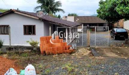 Casa Caixa da Agua em Guaramirim