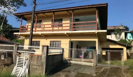 Casa para Venda em Guaramirim / SC no bairro Ilha da Figueira