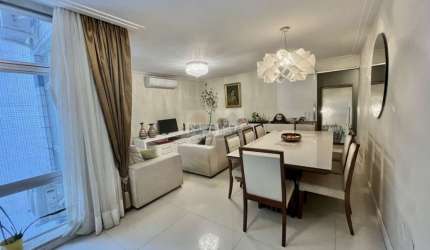 Apartamento Semi Mobiliado de 167m2, com 3 quartos, 2 banheiros, 1 vaga, próximo à praia no Gonzaga