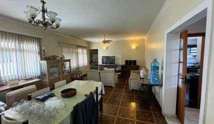 Apartamento a venda com 3 quartos sendo 1 suíte, 1 banheiro, 1 lavabo, 2 garagens, sala ampla