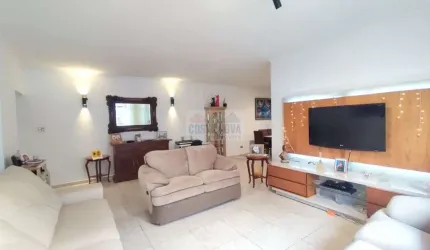 Apartamento Unico, 176m², na Ponta da Praia, localização perfeita para familia, e proximo de tudo.