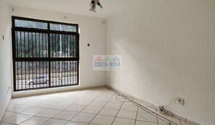 Apartamento com 51m², com 1 quarto, garagem a 50mts da praia