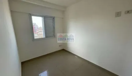 Apartamento com 2 quartos sendo 1 suíte, 2 banheiros, 1 vaga, bairro Vila Mathias