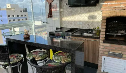 Cobertura duplex com 3 suítes, 4 banheiros, 2 vagas, de frente para o mar