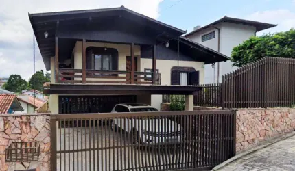 Casa para Venda em São Bento do Sul, Centro, 3 dormitórios, 1 suíte, 3 banheiros, 4 vagas