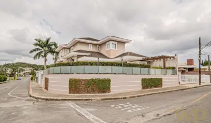 Casa com 3 quartos à venda na Rua Ernesto Friedrichsen, 222, Glória, Joinville por R$ 2.690.000