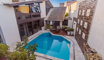 Casa com 4 quartos à venda na Rua Arnaldo Moreira Douat, 55, Floresta, Joinville por R$ 2.200.000