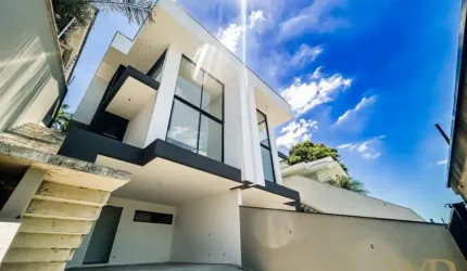 Casa com 3 quartos à venda na Rua Ouro Verde, 167, Saguaçu, Joinville por R$ 1.490.000