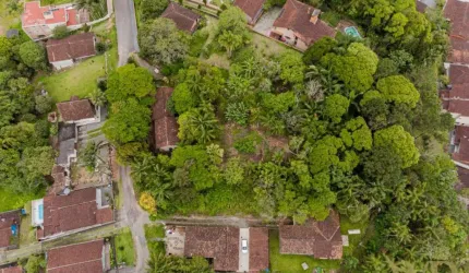 Terreno à venda na Rua Henrique Marquardt, 290, Anita Garibaldi, Joinville por R$ 690.000