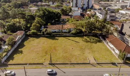 Terreno à venda na Rua Timbó, 294, América, Joinville por R$ 5.750.000