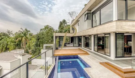 Casa com 4 quartos à venda na Rua Casemiro Silveira, 120, América, Joinville por R$ 3.900.000