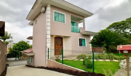Casa com 2 quartos à venda na Rua Rudolfo Schmidlin, 895, Vila Nova, Joinville por R$ 830.000