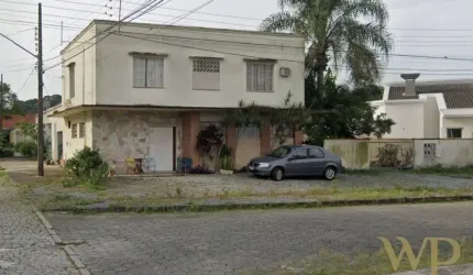 Casa à venda na Rua Araquari, 350, América, Joinville por R$ 1.180.000