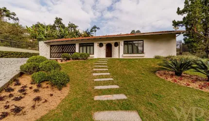 Casa com 3 quartos à venda na Rua Harmonia, 60, Floresta, Joinville por R$ 1.850.000
