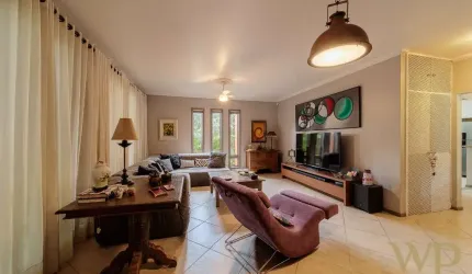 Casa com 3 quartos à venda na Rua Camboriú, 122, Glória, Joinville por R$ 2.500.000
