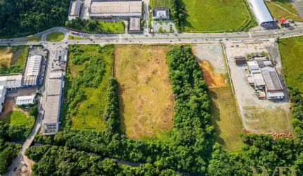Terreno à venda na Avenida Santos Dumont, 1, Zona Industrial, Joinville por R$ 19.500.000