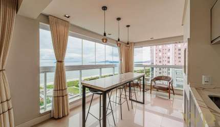 Apartamento com 3 quartos à venda na Sardinha, 93, Centro, Balneário Piçarras por R$ 2.490.000