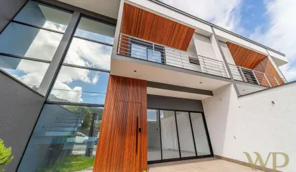 Casa com 3 quartos à venda na Rua Rio Negrinho, 536, Saguaçu, Joinville por R$ 890.000