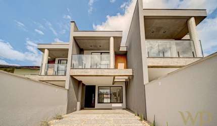 Casa com 3 quartos à venda na Alexandre Humboldt, 320, Santo Antônio, Joinville por R$ 719.000