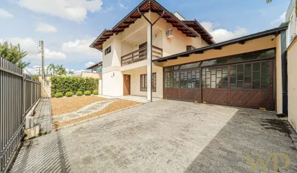 Casa com 4 quartos à venda na Rua Assis Brasil, 92, Saguaçu, Joinville por R$ 1.350.000