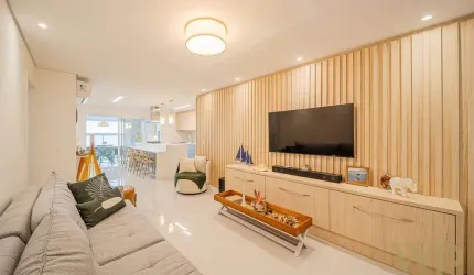 Apartamento com 3 quartos à venda na Camarão, 158, Itacolomi, Balneário Piçarras por R$ 2.800.000