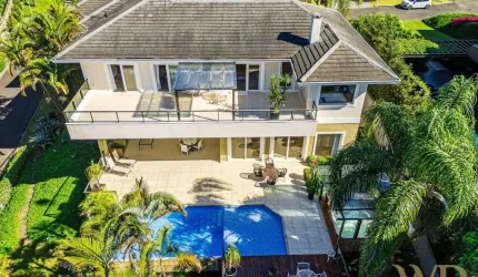 Casa em condomínio fechado com 4 quartos à venda na Rua Jaraguá, 125, América, Joinville por R$ 7.000.000