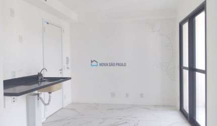 Studio na Saúde. 27m² com 1 Dorm Terraço, Vista Livre, e Lazer com Piscina coberta. Andar alto