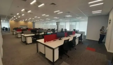 Conjunto comercial para locação em Pinheiros!!