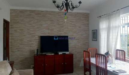 Casa Térrea 4 quartos próximo ao Metrô Saúde