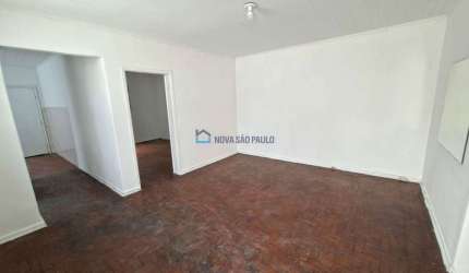 Casa térrea residencial para locação! A 500 metros a pé do metrô Saúde!
