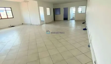 Predio comercial próximo ao Metro Jabaquara