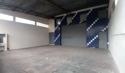 Galpão/Depósito/Armazém e 2 banheiros para Alugar, 406 m²