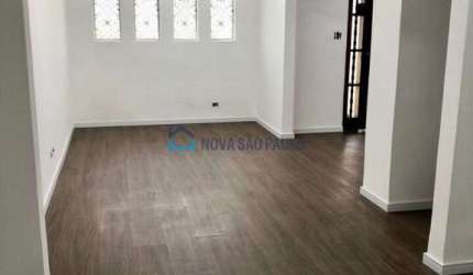 Imóvel comercial 150m² com 05 salas e 02 banheiros.