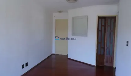 Apartamento bem localizado no Jardim da Saúde, proximo ao Shopping Plaza Sul e Carrefour