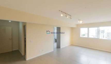 Studio localizado na Vila Mariana