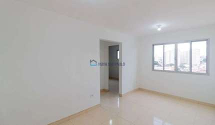 Apartamento com 2 quartos e 01 vaga de garagem