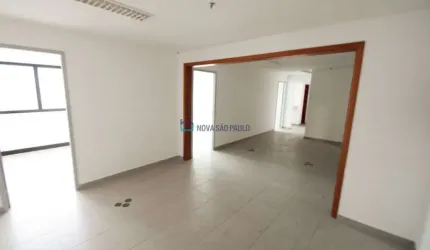 Excelente localização, excelente sala comercial com 60m², 2 banheiros, 1 vaga.