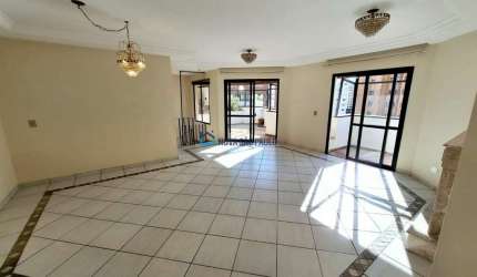 Apartamento duplex em Jardim Vila Mariana. Vago. 4 dormitórios e 3 vagas com depósito .