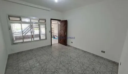 Sobrado residencial com 3 quartos e 01 vaga na Vila Santa Catarina