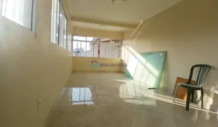 Imóvel residencial ou comercial com 03 dormitórios e 02 banheiros.