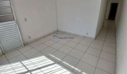 Casa térrea no Jardim Miriam com 02 Dormitório e 01 vaga de garagem