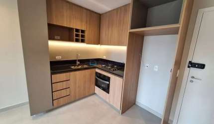 Studio Moema com 29m², 1 quarto - Totalmente reformado