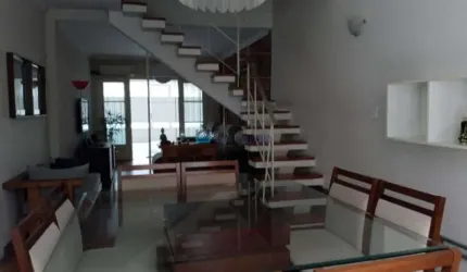 Sobrado de 250 m² próximo a Avenida Ricardo Jafet.