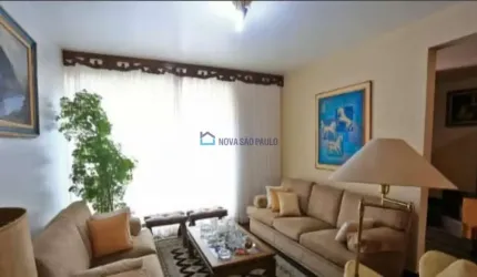 Casa no Campo Belo | 3 quartos | 1 suíte | 2 Vagas | Venda